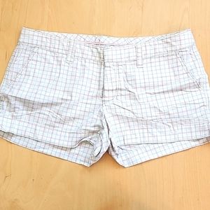 American Eagle Outfitters size 12 white w blue & pink pinstripe plaid shorts